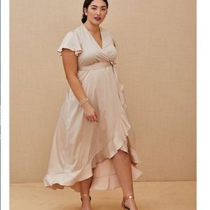 Torrid LIGHT PINK SATIN HI-LO FORMAL GOWN